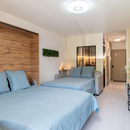 Les Flamants Roses - Studio Avec Balcon Apartment Nimes Exterior photo