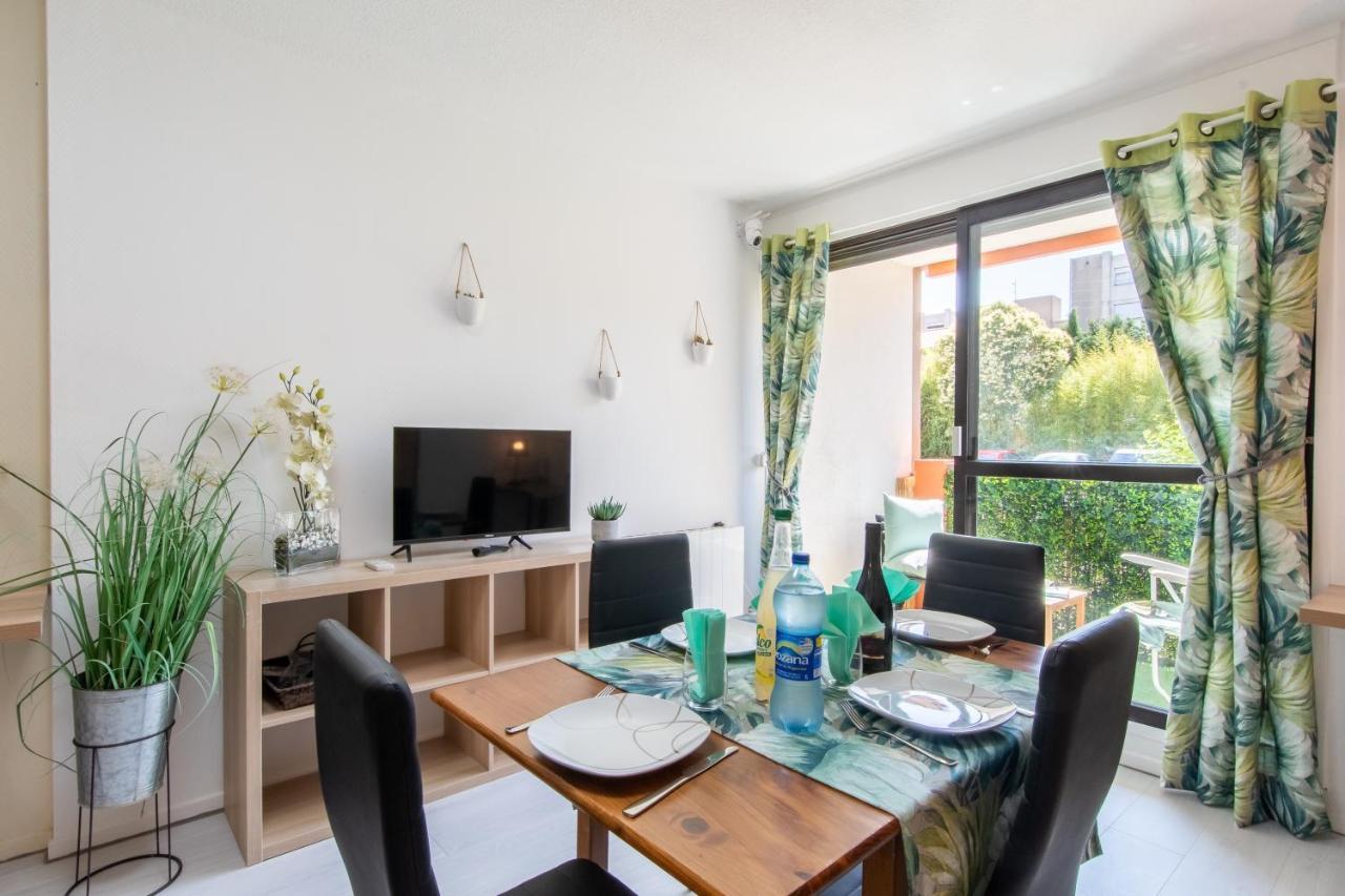 Les Flamants Roses - Studio Avec Balcon Apartment Nimes Exterior photo